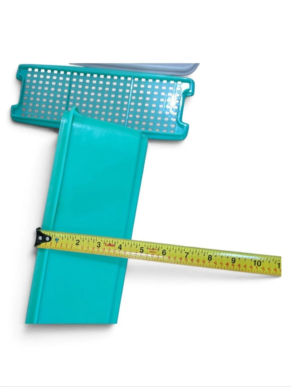 Tuperware Celery Storage Container with Lid - Teal